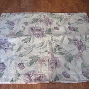 2 Westpoint Stevens King Size Pillow Shams Purple Flowers Green Leaves